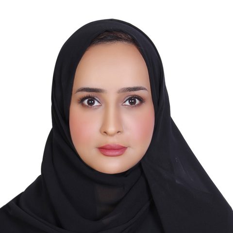 صورة هند حميد على غدير الكتبى