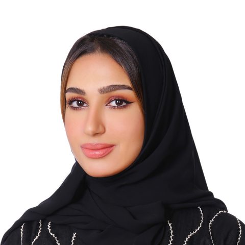 صورة شما راشد عبيد لعوينه الكندى