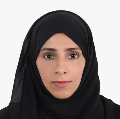 صورة مريم اسماعيل محمد الحوسني