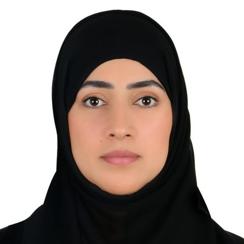 صورة عائشه احمد سلطان خميس  الكعبي