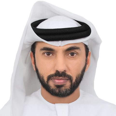 صورة صالح متوه يسلم سالم المنهالى